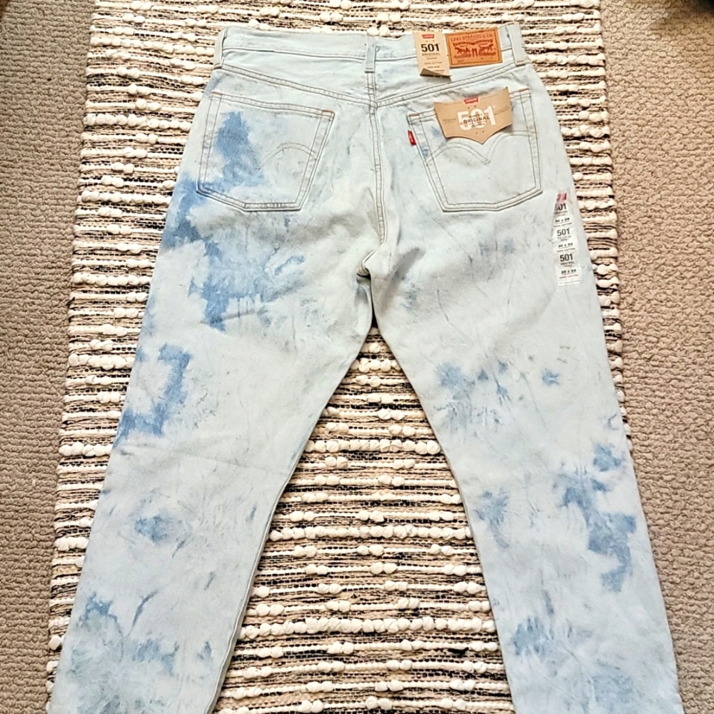 Levi's 501 Jeans - Picture 3 of 9
